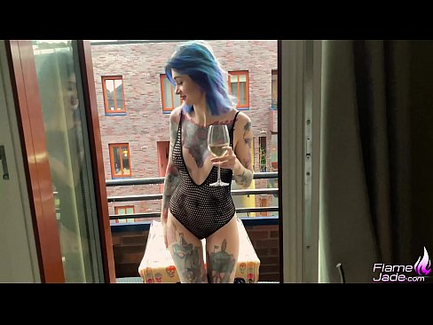 ❤️ Kæmpe pige suger med en sut og knepper lidenskabeligt under åben himmel ☑ Sex video at da.quizfarmature.ru ❌
